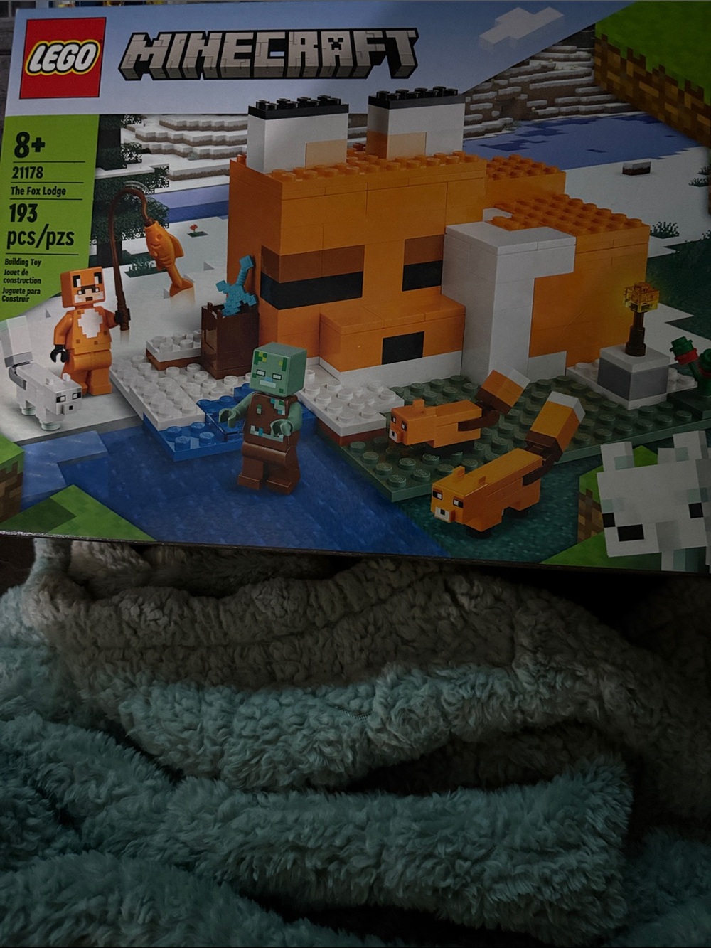 Lego Minecraft Fox Lodge Building Set - Orange, White, Black